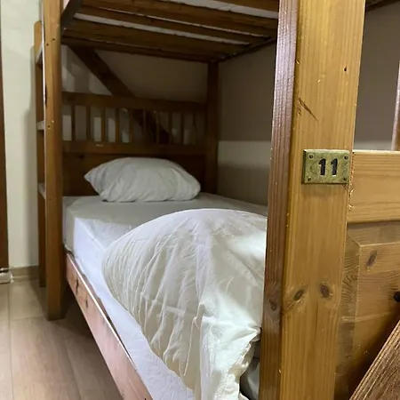Hostel Chambers Of The Boheme