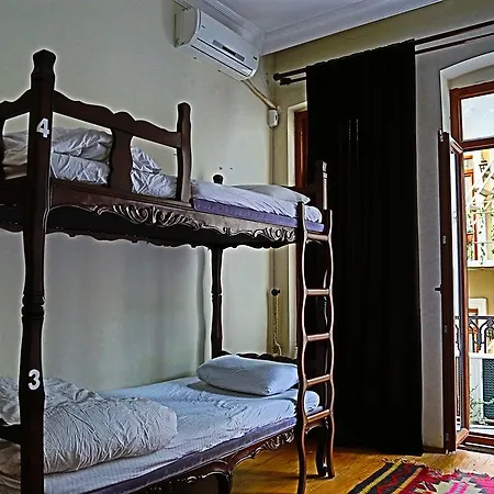 Chambers Of The Boheme Hostel