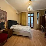 Chambers Of The Boheme Hostel *