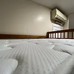 Hostel Chambers Of The Boheme *