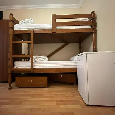 Hostel Chambers Of The Boheme Istanboel