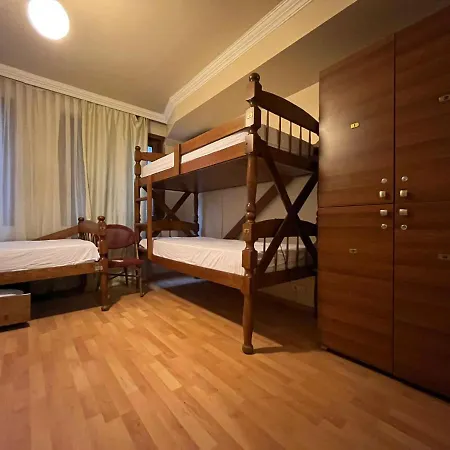 Chambers Of The Boheme Hostel *