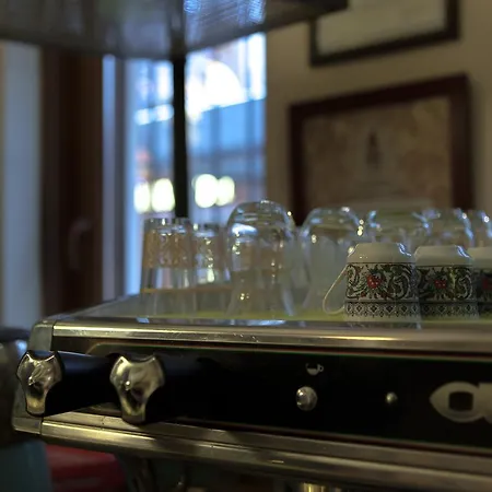 Chambers Of The Boheme * Istanboel