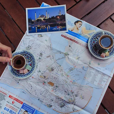 Hostel Chambers Of The Boheme *